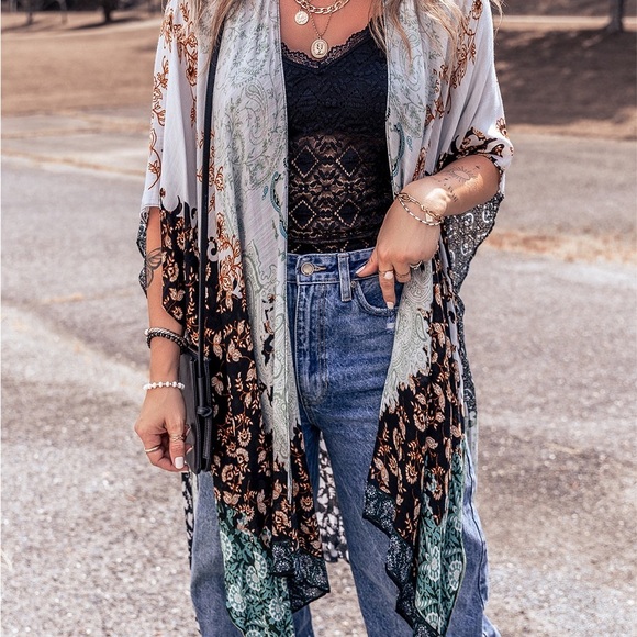 Green Boho Floral Print Irregular Hem Flowy Kimono - Picture 9 of 11